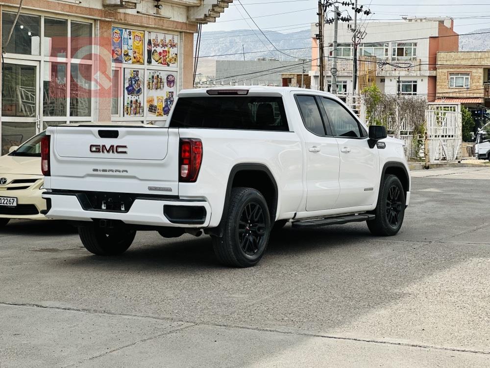 GMC Sierra